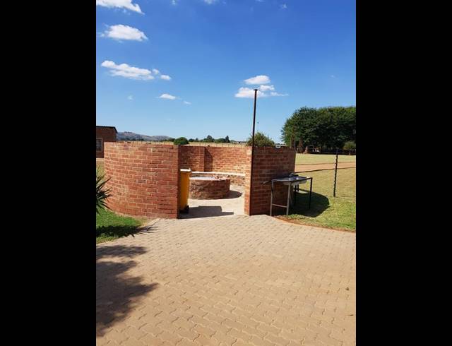 1 BEDROOM PROPERTY TO RENT IN ZANDFONTEIN AH